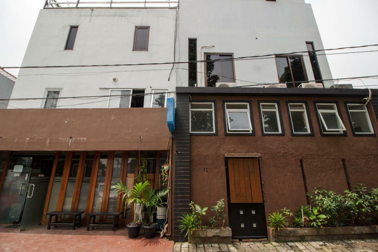 Reddoorz Syariah At Taman Bendungan Asahan Джакарта Экстерьер фото
