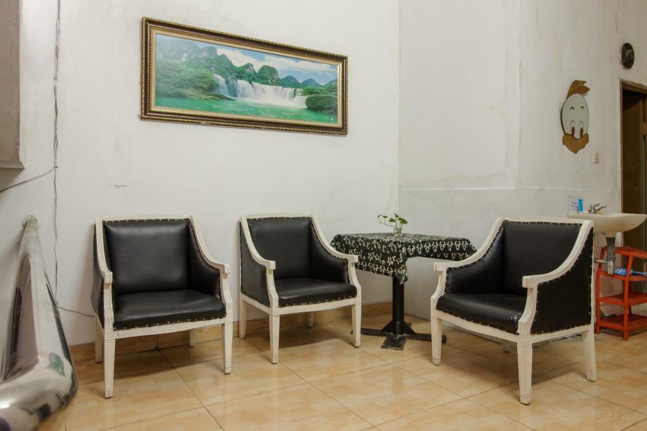 Reddoorz Syariah At Taman Bendungan Asahan Джакарта Экстерьер фото